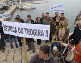 trogir_marina.jpg