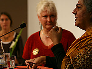 vandanashiva1.jpg