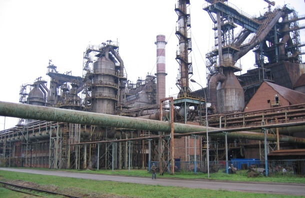 Esmark je došao po jednu turu veoma vitke proizvodnje (lean production): jedan proizvodni ciklus i doviđenja: Železara Smederevo. (vaseljenska.com)<br>
