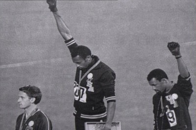 Smith i Carlos: Neće politika u olimpijsku butigu! (Foto AP)<br>