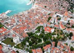 split_center_foto_wikimedia_commons.jpg