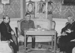 Rimokatolički velikodostojnici s nadbiskupom Stepnicem u posjeti Paveliću 1941.