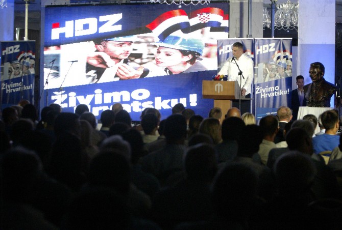 Koje strukturne reforme podrazumijevaju drugarice i drugovi iz HDZ-a? (Foto: Miljenko Klepac, Hina)<br>
