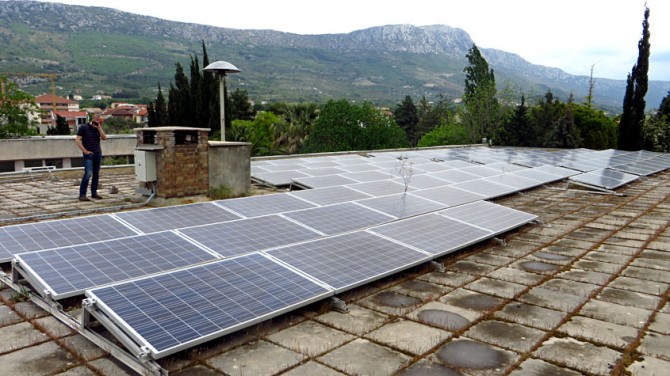 Solarna elektrana na krovu OŠ Ostrog izgrađena je donacijama građana, Foto: M.K.