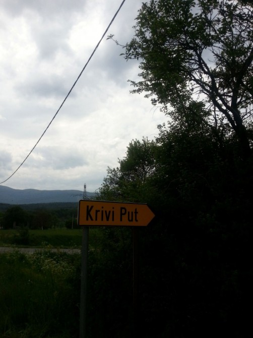 Putokaz za Krivi put.<br>