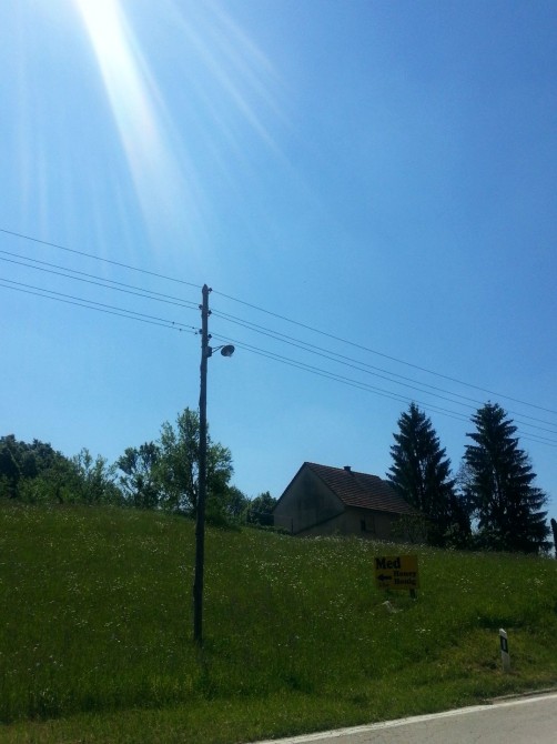 Prodaja meda uz cestu...<br>