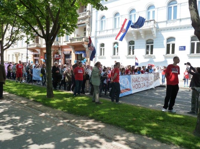 pravo_na_izbor_ak17.jpg