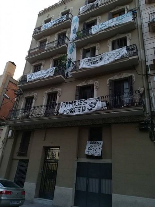 Jedan od vidova borbe protiv turistifikacije Barcelone u kvartu Sants - "Nismo žohari, ljudi smo", Foto: A.K.