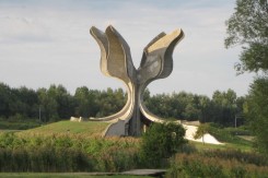 spomenik_logor_jasenovac.1_09.jpg