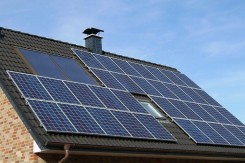 solar_panel_array_1591358_1280.jpg