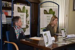 <span style="font-size: 14px;"><b>Isabella Mauro i&amp;nbsp;Sara Džapo</b></span><br>